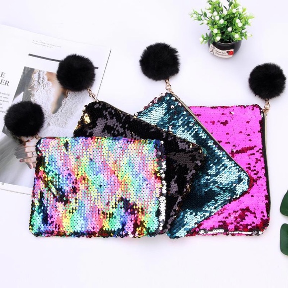 Handbags - MERMAID🧜‍♀️ REVERSIBLE SEQUINS MAKEUP ZIPPER BAGS